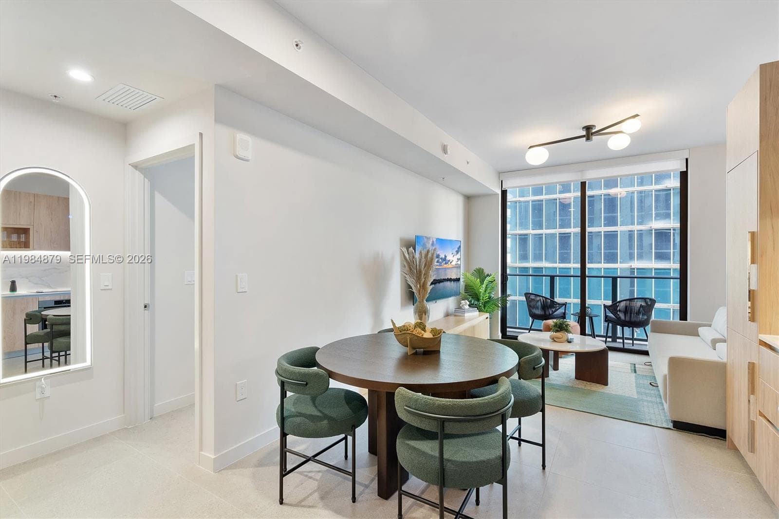 11 NE 6th St # 1805, Miami, FL 33132