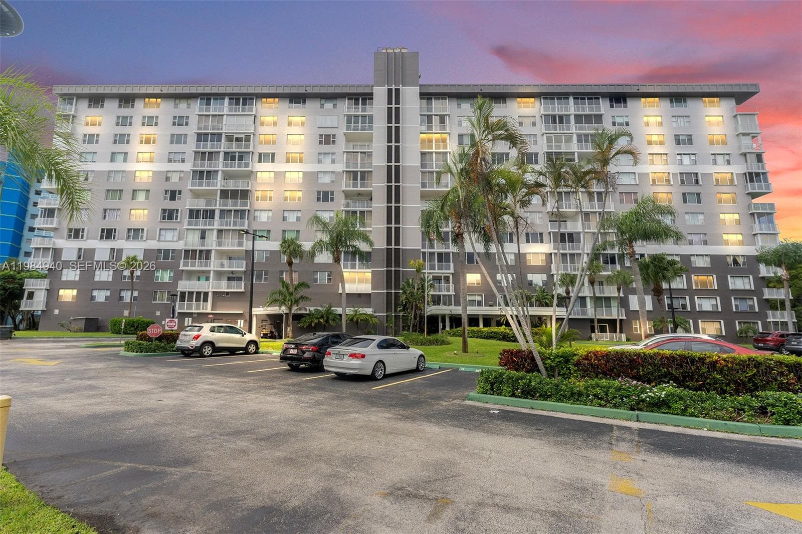 3850 Washington St # 214, Hollywood, FL 33021 photo 5
