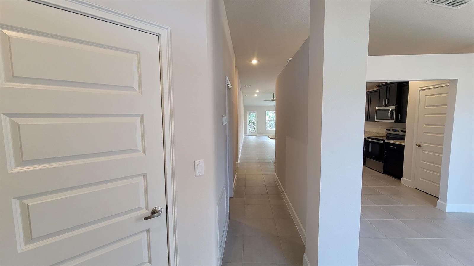 8839 Waterstone Boulevard, Fort Pierce, FL 34951 photo 2