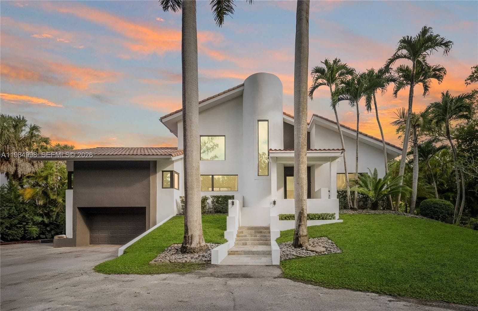 5981 SW 136th St, Pinecrest, FL 33156 photo 2