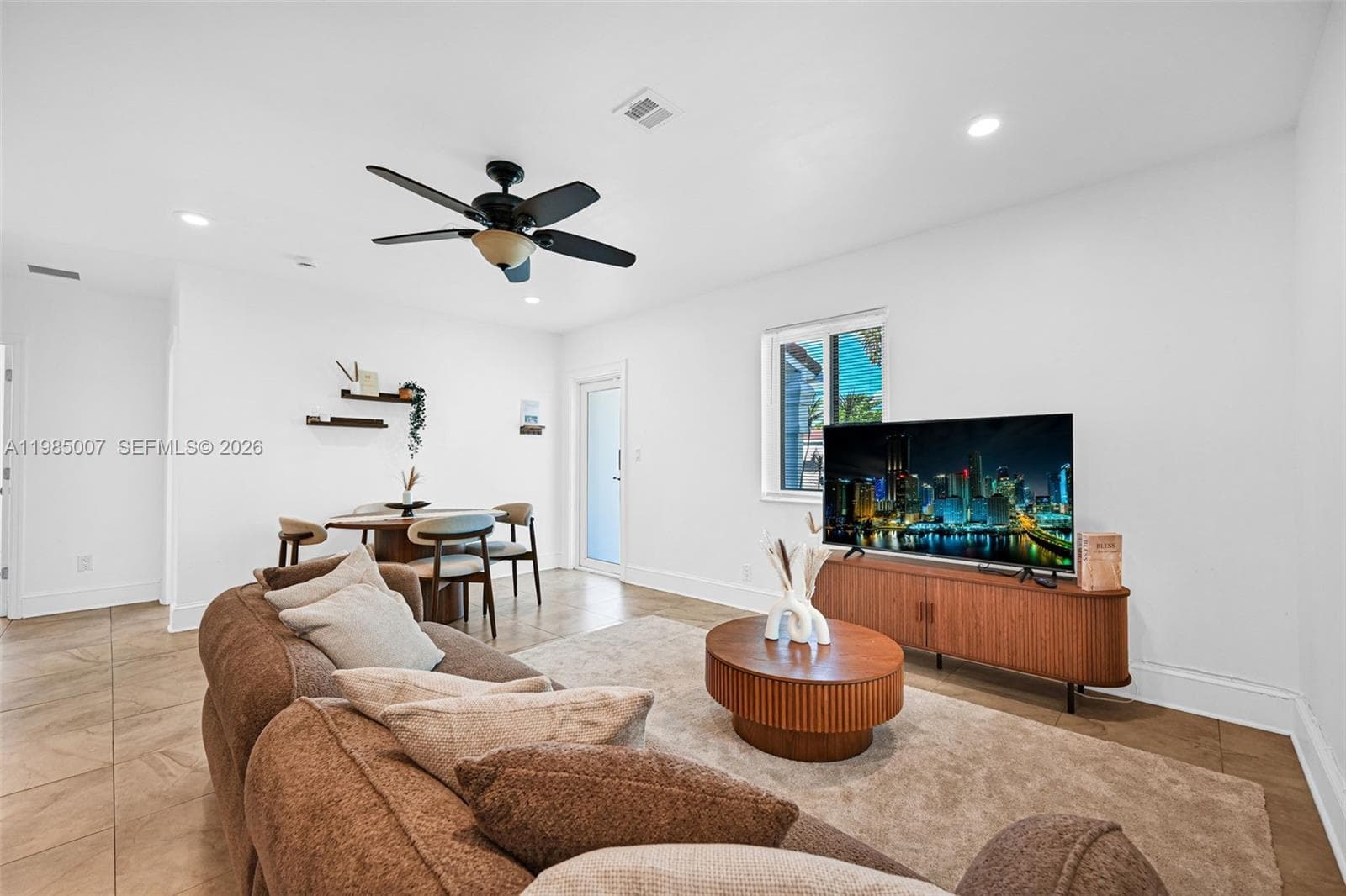 1328 N Andrews Ave, Fort Lauderdale, FL 33311 photo 4