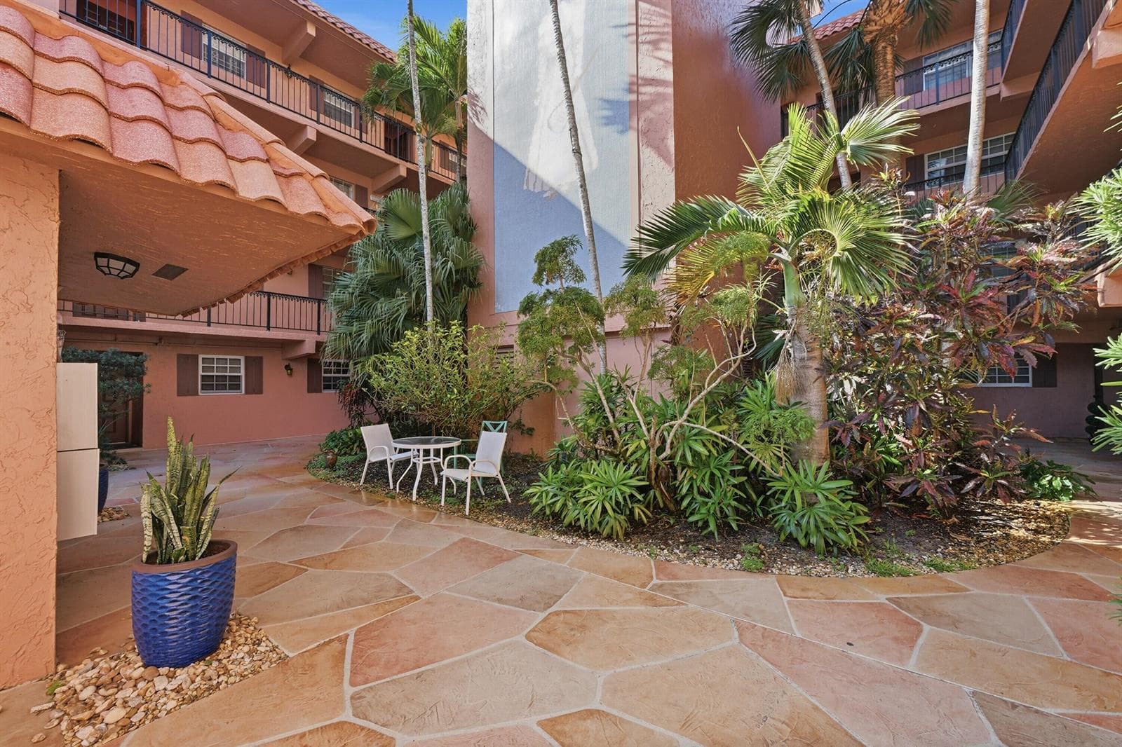 630 Tennis Club Drive # Apt 204, Fort Lauderdale, FL 33311 photo 3