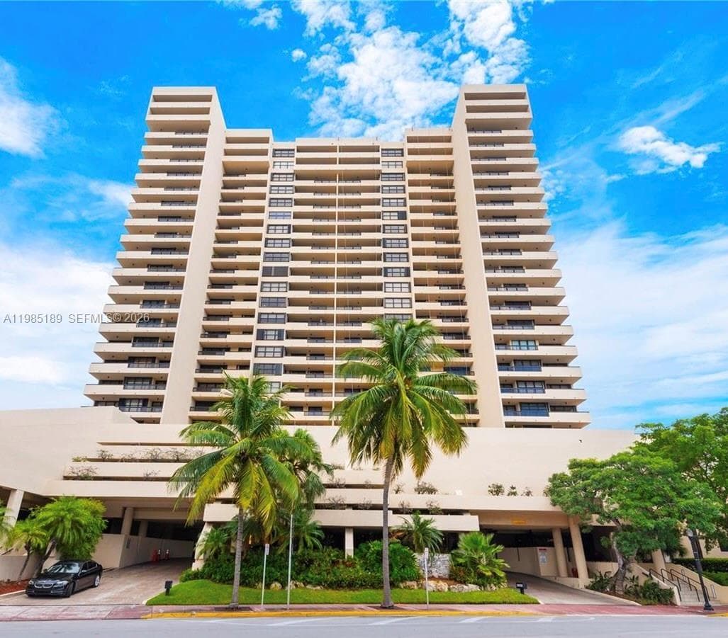 2555 Collins Ave # 2002, Miami Beach, FL 33140