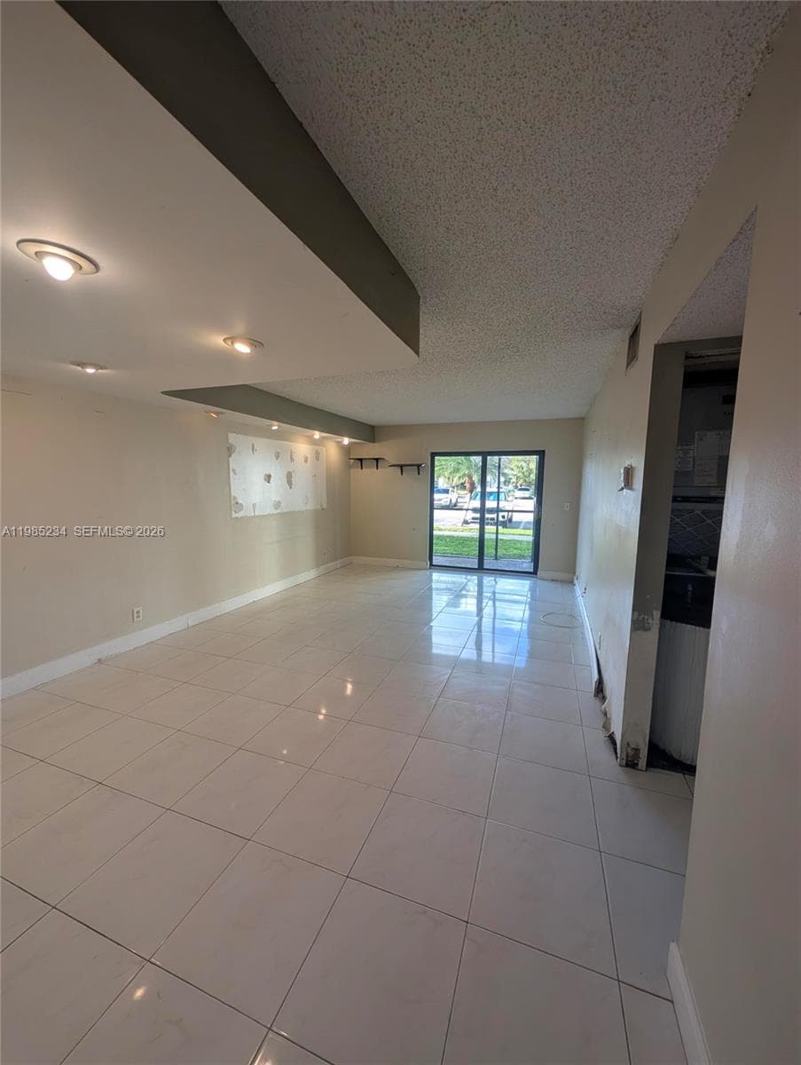 3720 N Pine Island Rd # 136, Sunrise, FL 33351