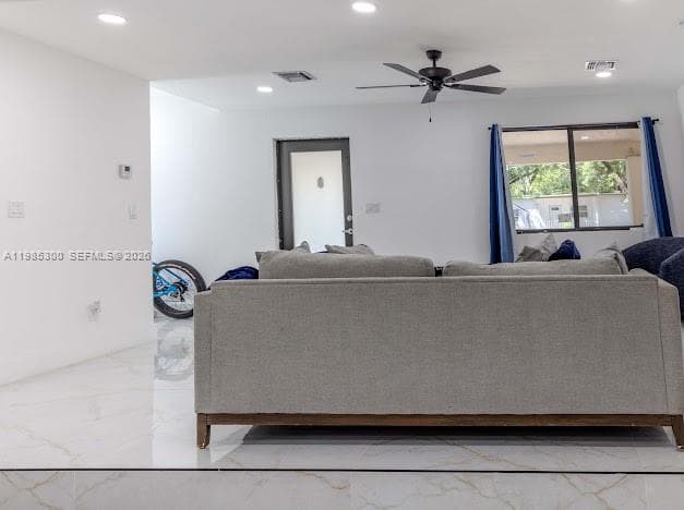 666 NE 164th Ter, Miami, FL 33162 photo 4