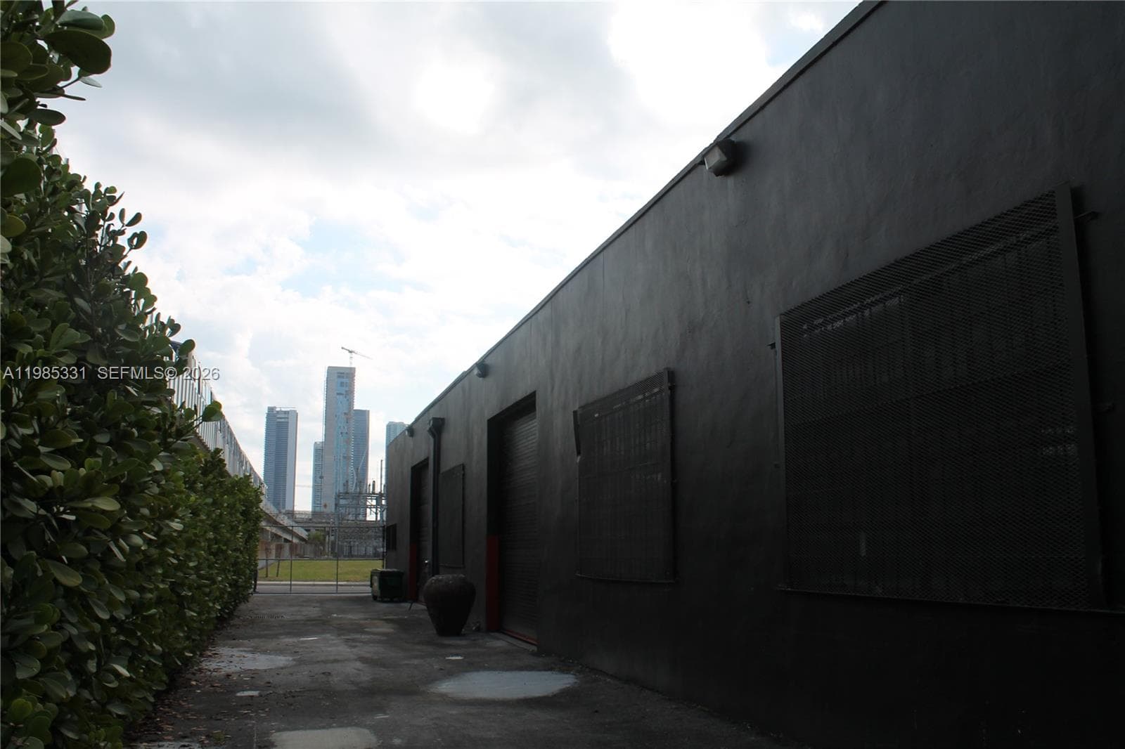 611 NW 11th St, Miami, FL 33136 photo 4