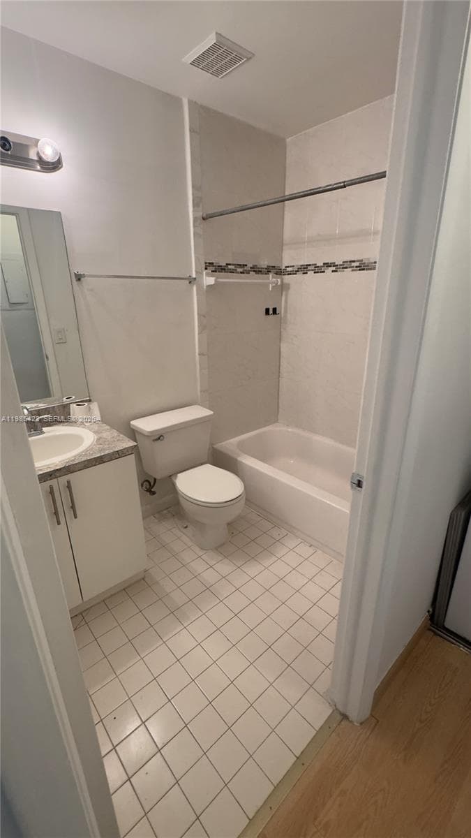 10480 NW 8th St # 201, Pembroke Pines, FL 33026 photo 5