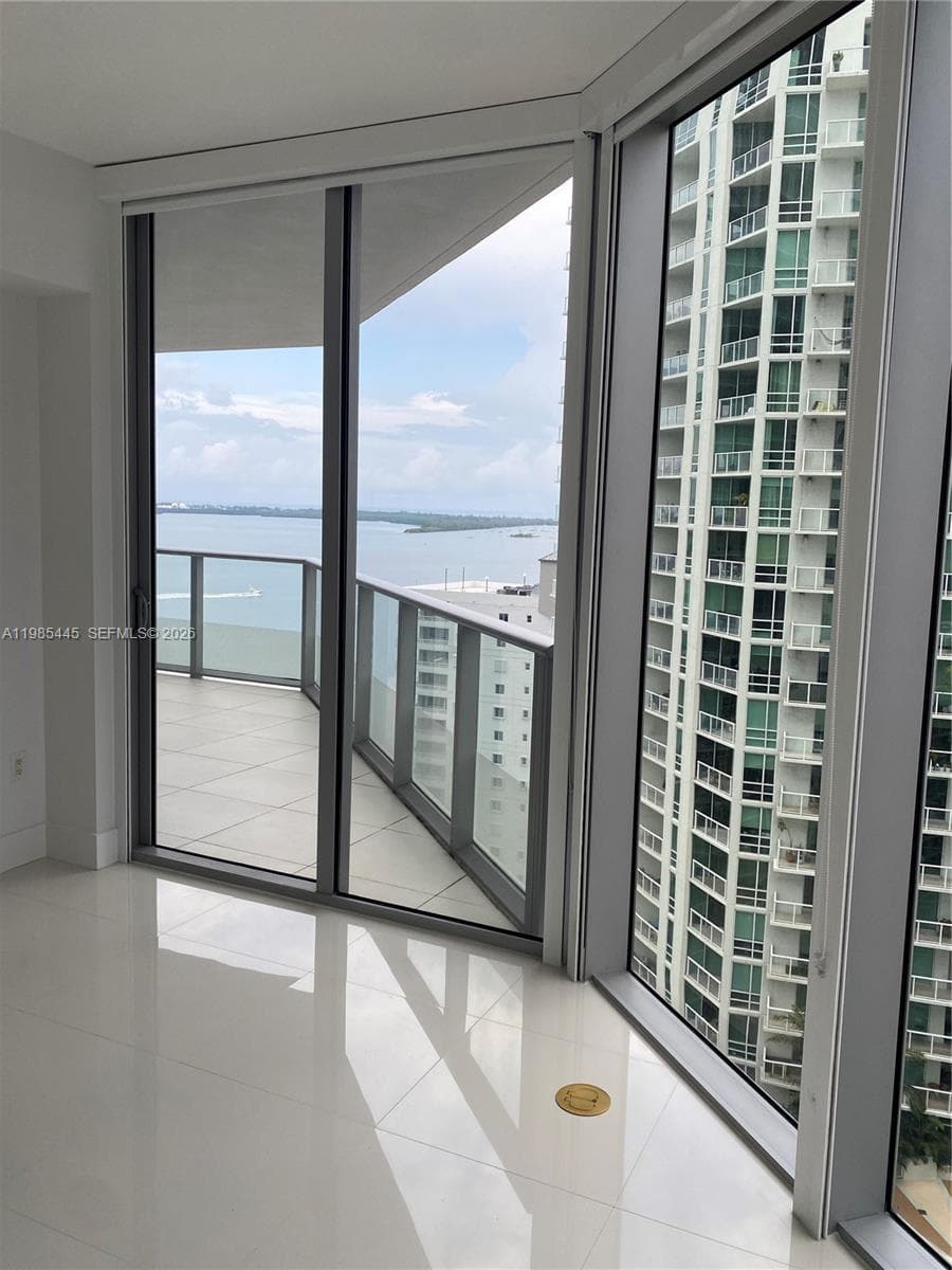 1300 Brickell Bay Dr # 1903, Miami, FL 33131