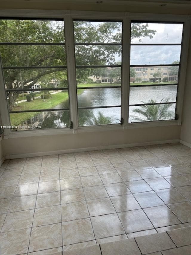 5103 NW 35th St # 503, Lauderdale Lakes, FL 33319 photo 2