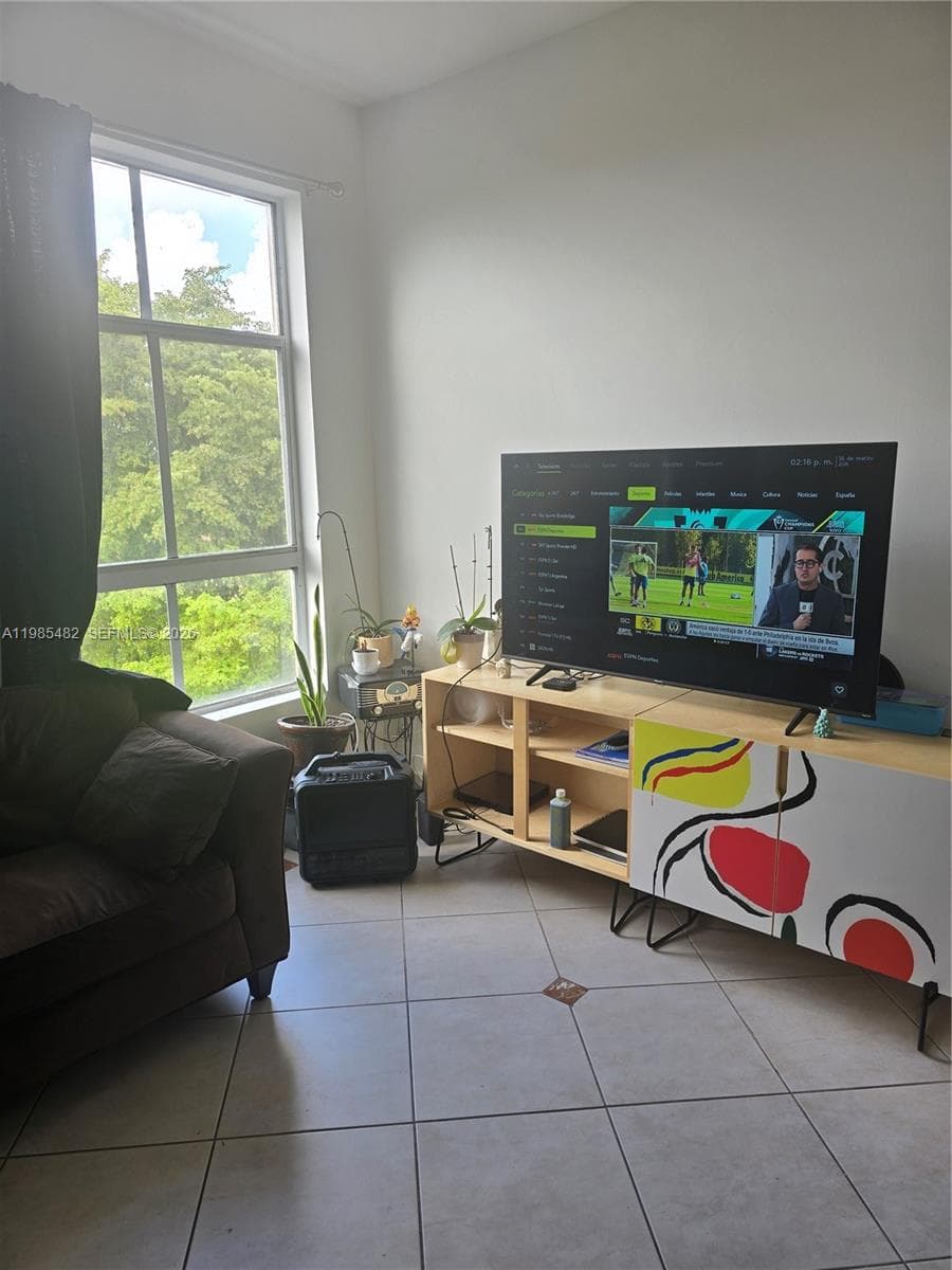 7420 W 20th Ave # 451, Hialeah, FL 33016 photo 4