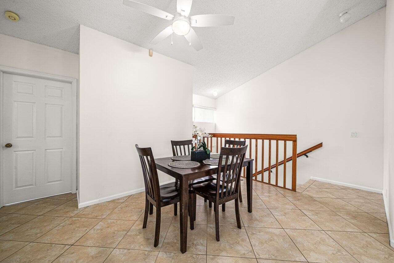 16 Via De Casas Sur # 204, Boynton Beach, FL 33426 photo 5