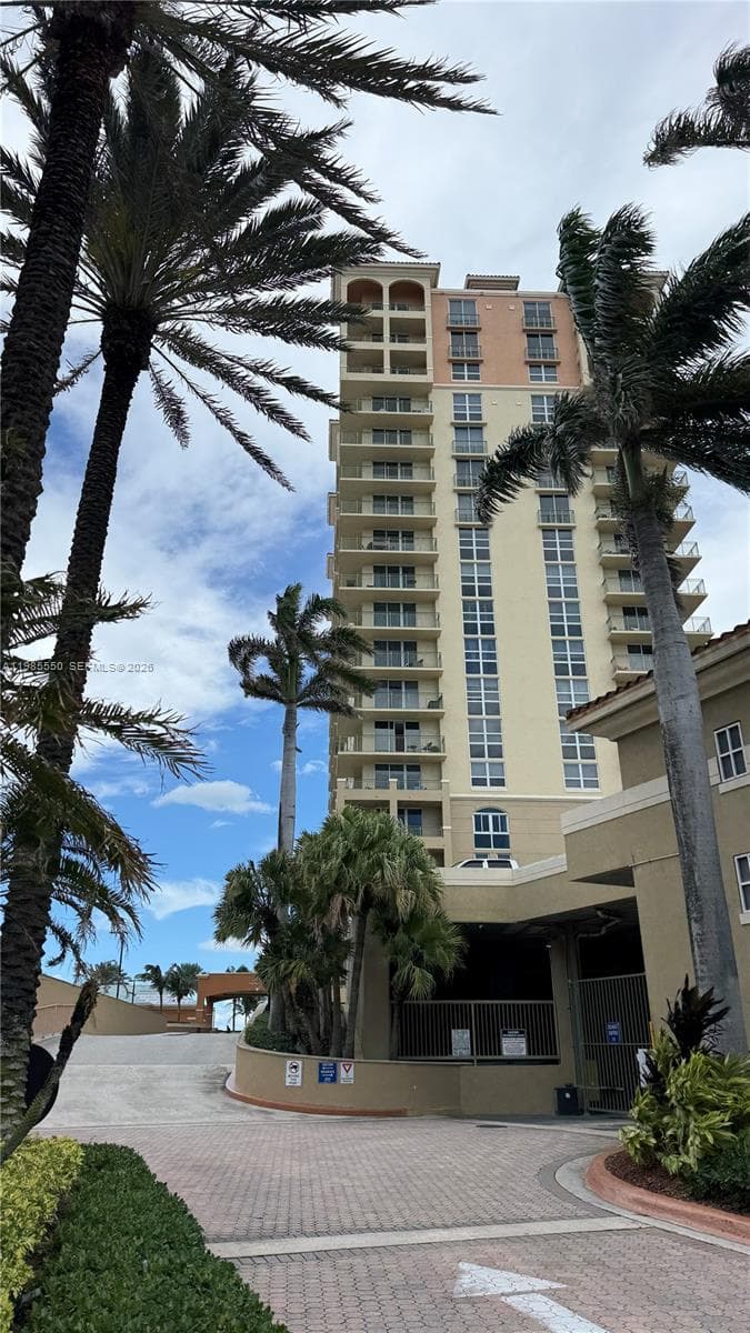 2080 S Ocean Dr # 905, Hallandale Beach, FL 33009 photo 2