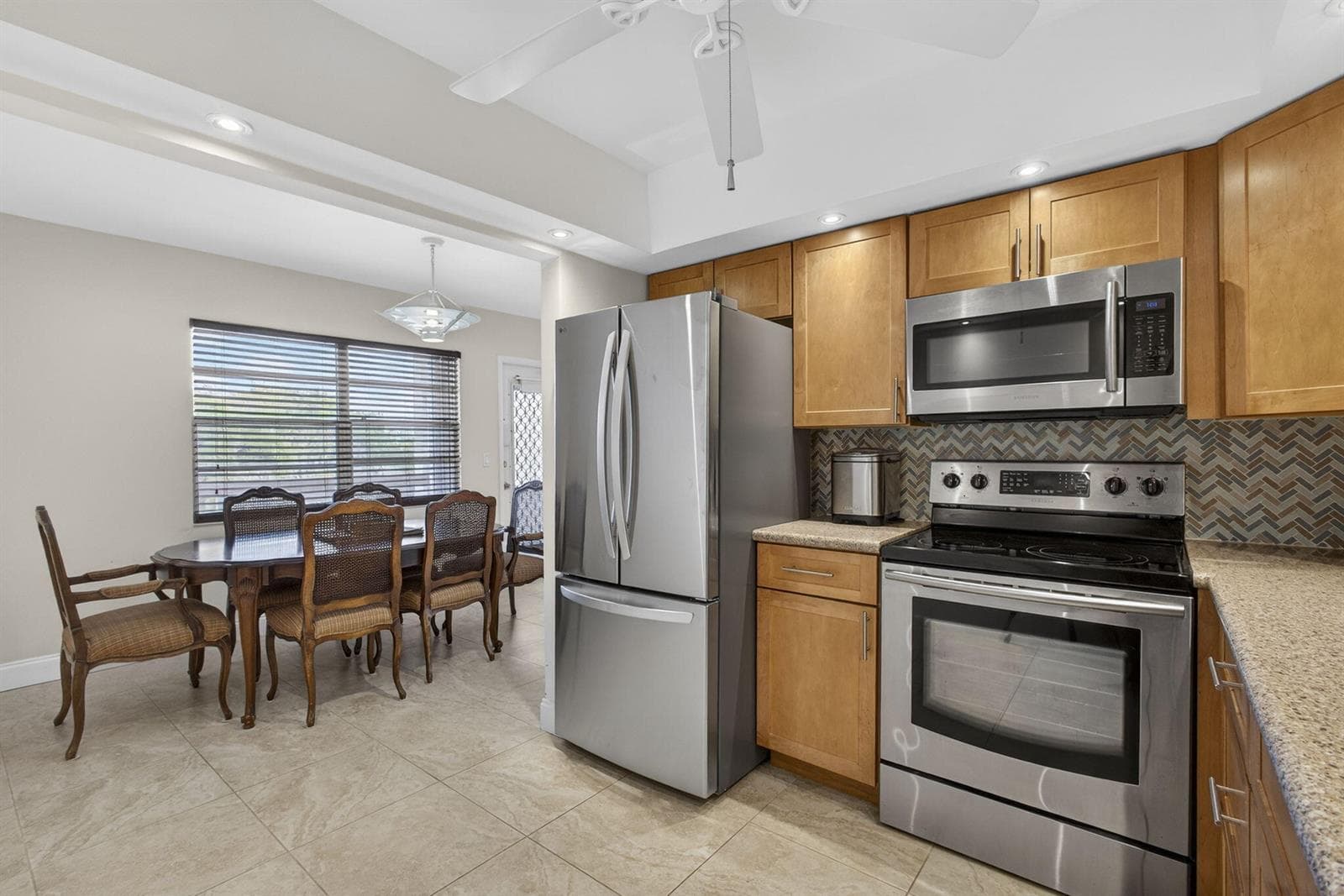 361 Wellington J, West Palm Beach, FL 33417 photo 4