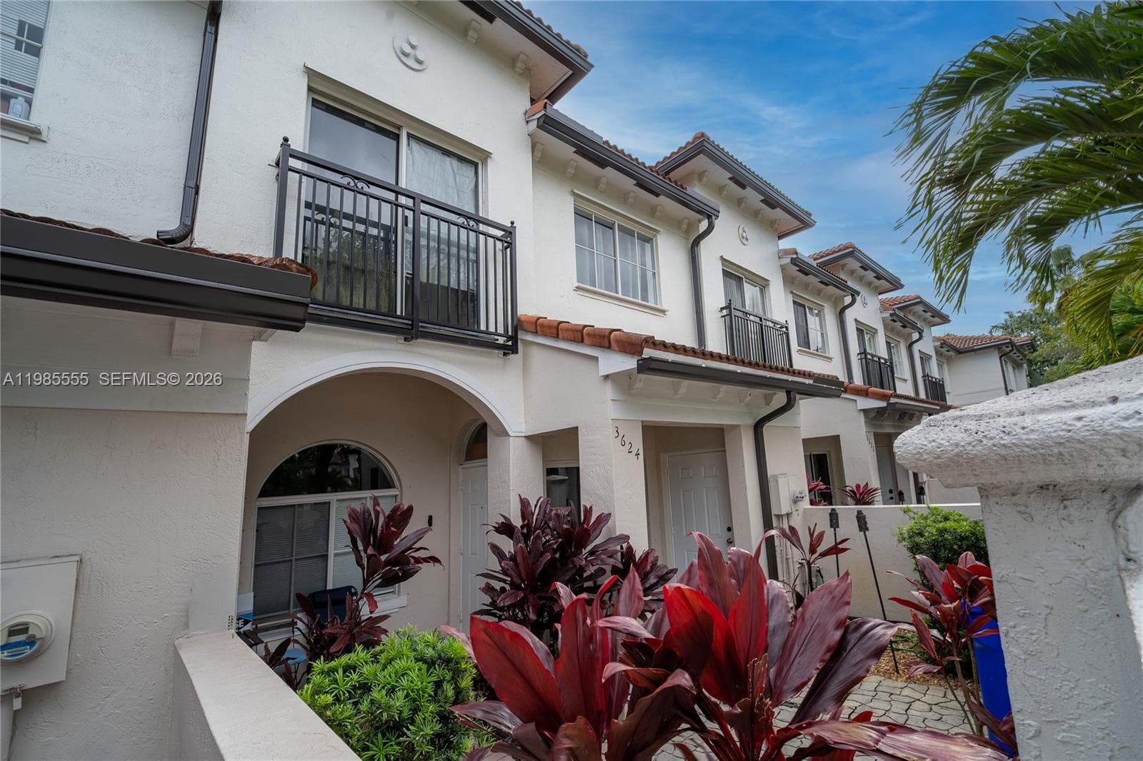 3624 NW 29th Pl, Lauderdale Lakes, FL 33311 photo 3