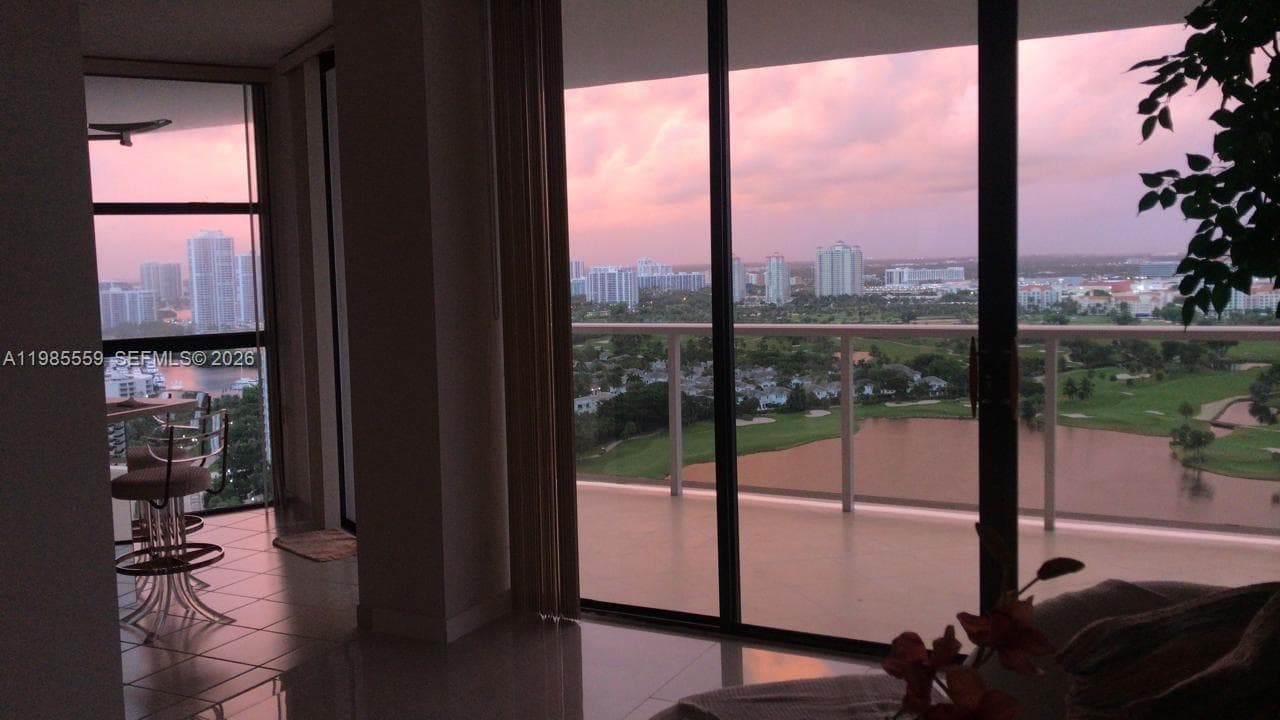 20281 E Country Club Dr # 2409, Aventura, FL 33180 photo 4