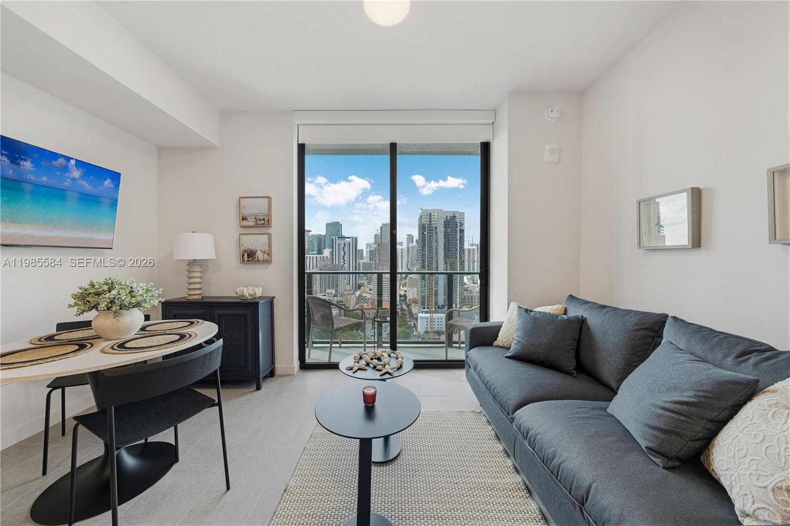 121 NE 5th # 2604, Miami, FL 33132