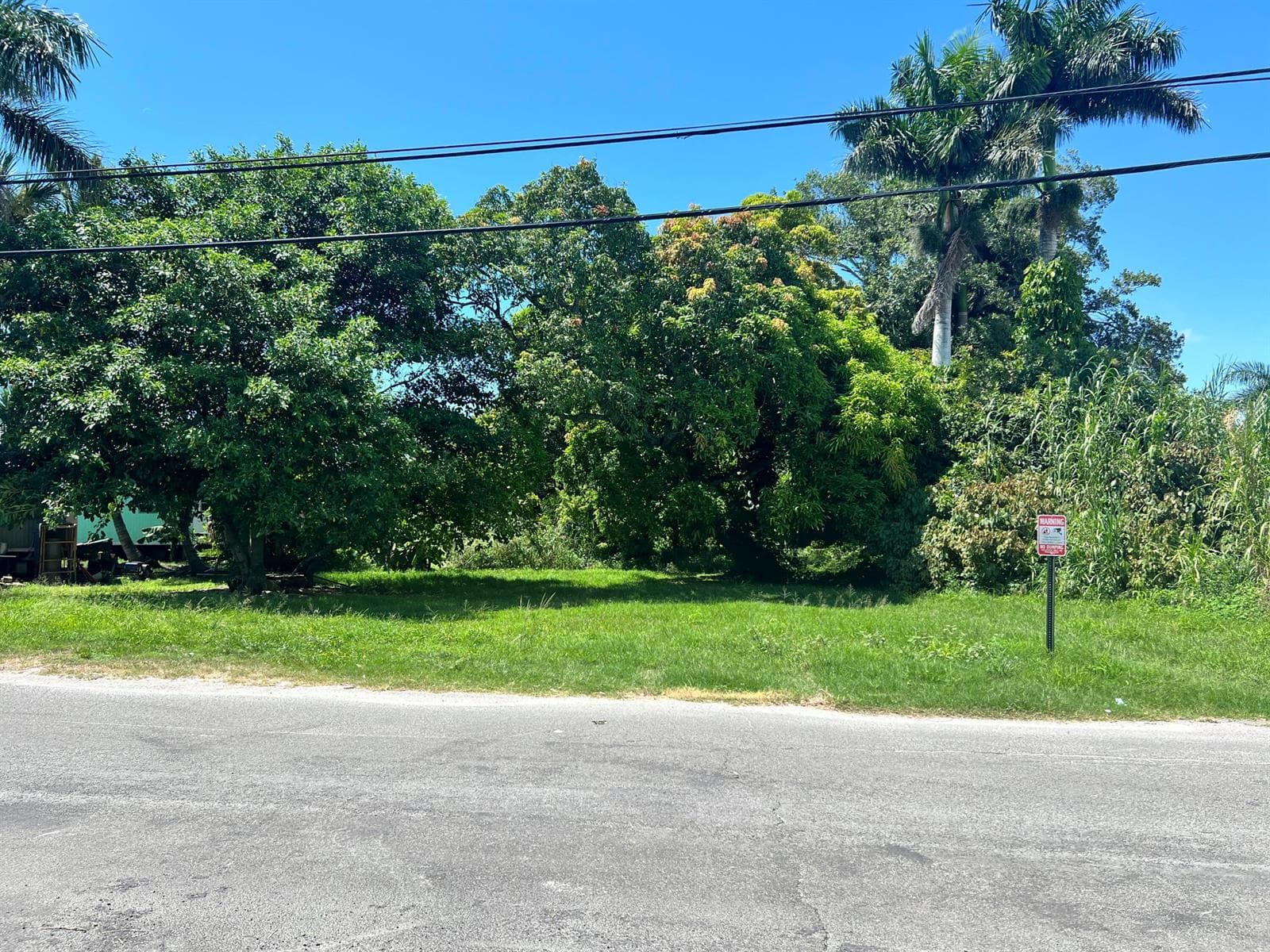 197 W Main Street, Pahokee, FL 33476