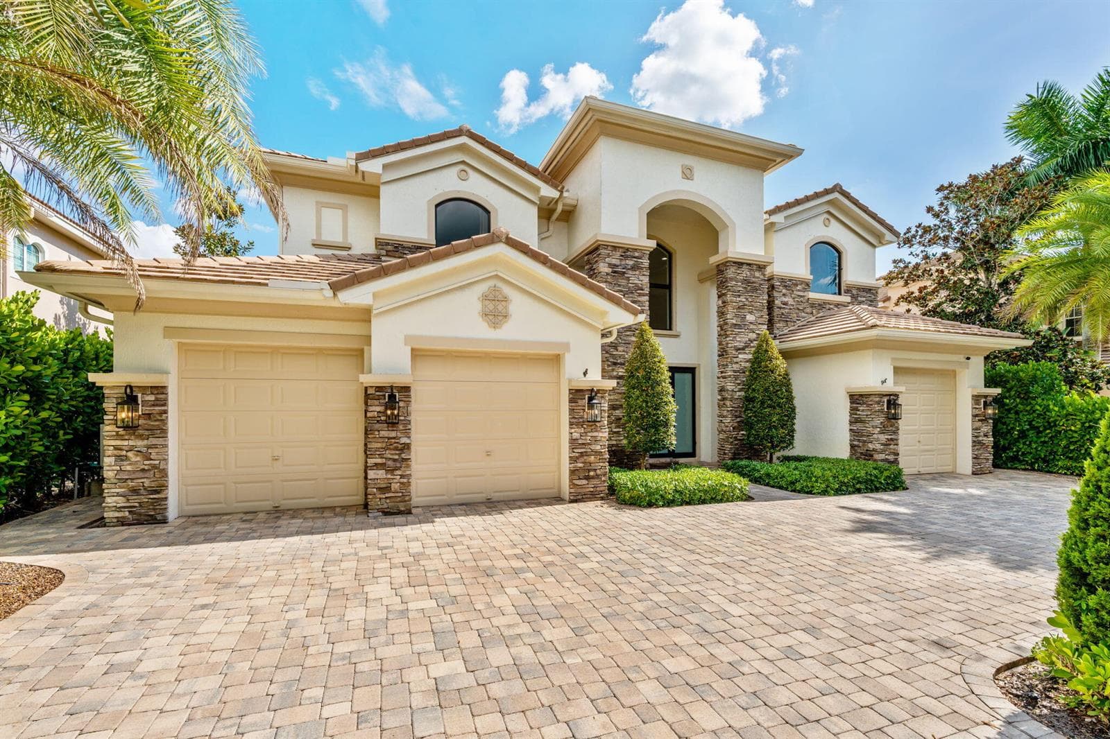 647 Edgebrook Lane, Royal Palm Beach, FL 33411 photo 2