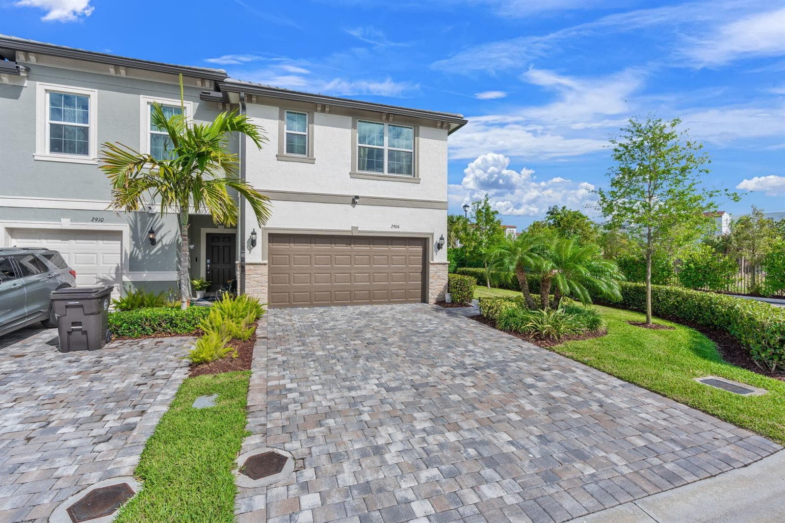 2906 Olivia Avenue, Lauderdale Lakes, FL 33311 photo 2