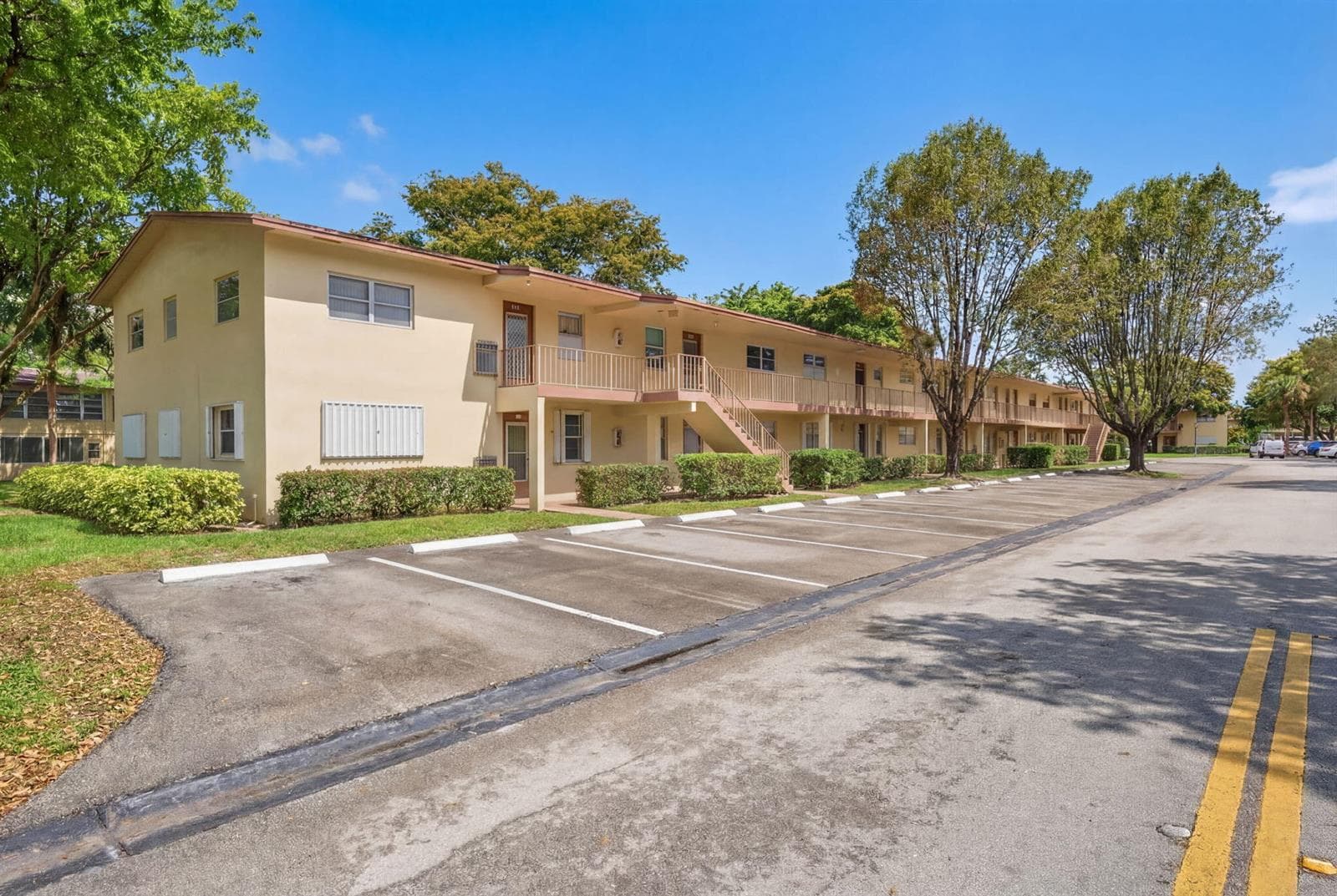 7680 NW 1st Street # 201, Margate, FL 33063 photo 2