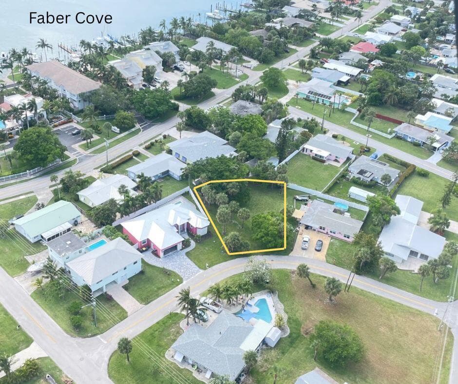 00 Coral Circle, Hutchinson Island, FL 34949 photo 2