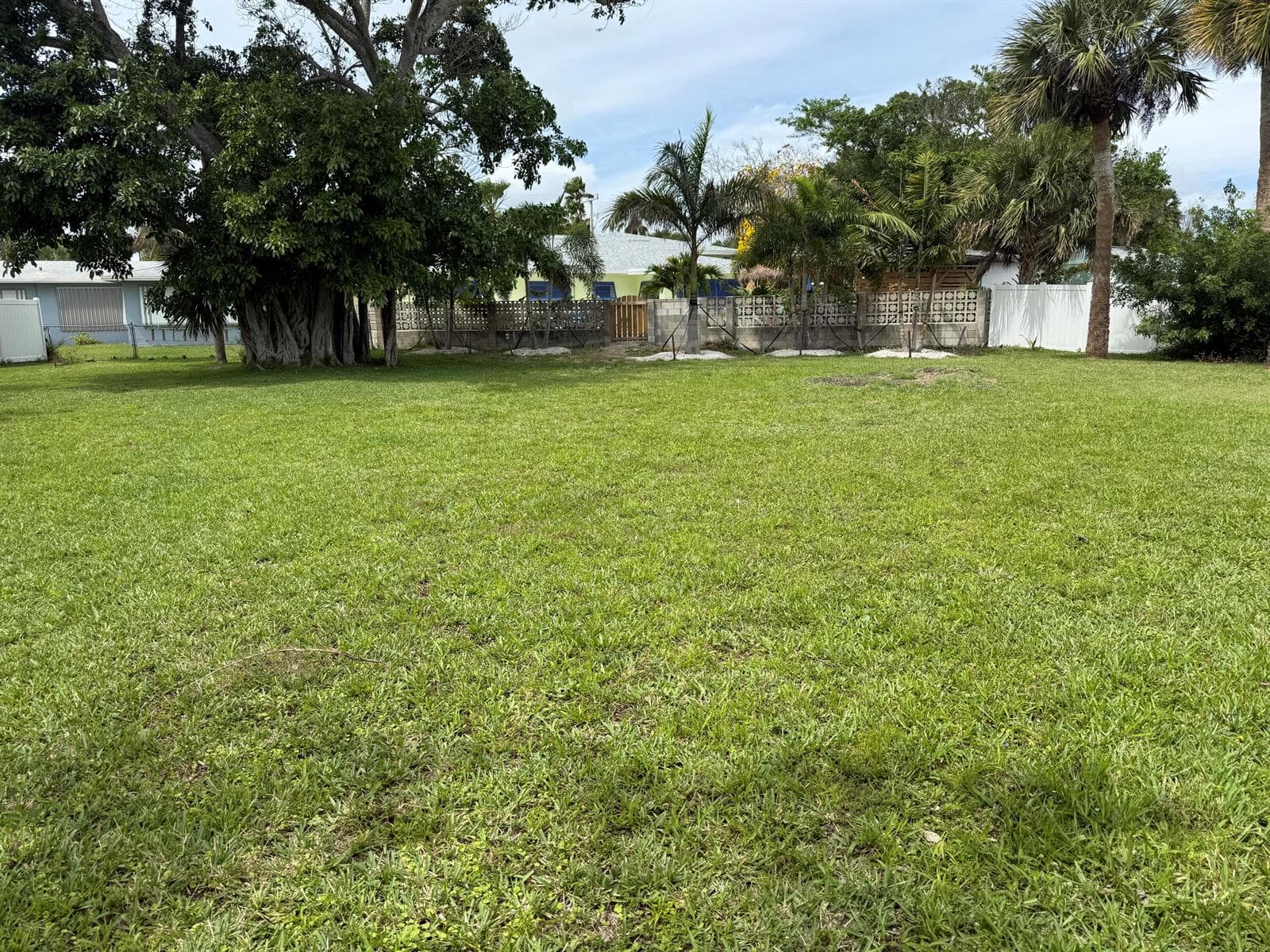 00 Coral Circle, Hutchinson Island, FL 34949 photo 4