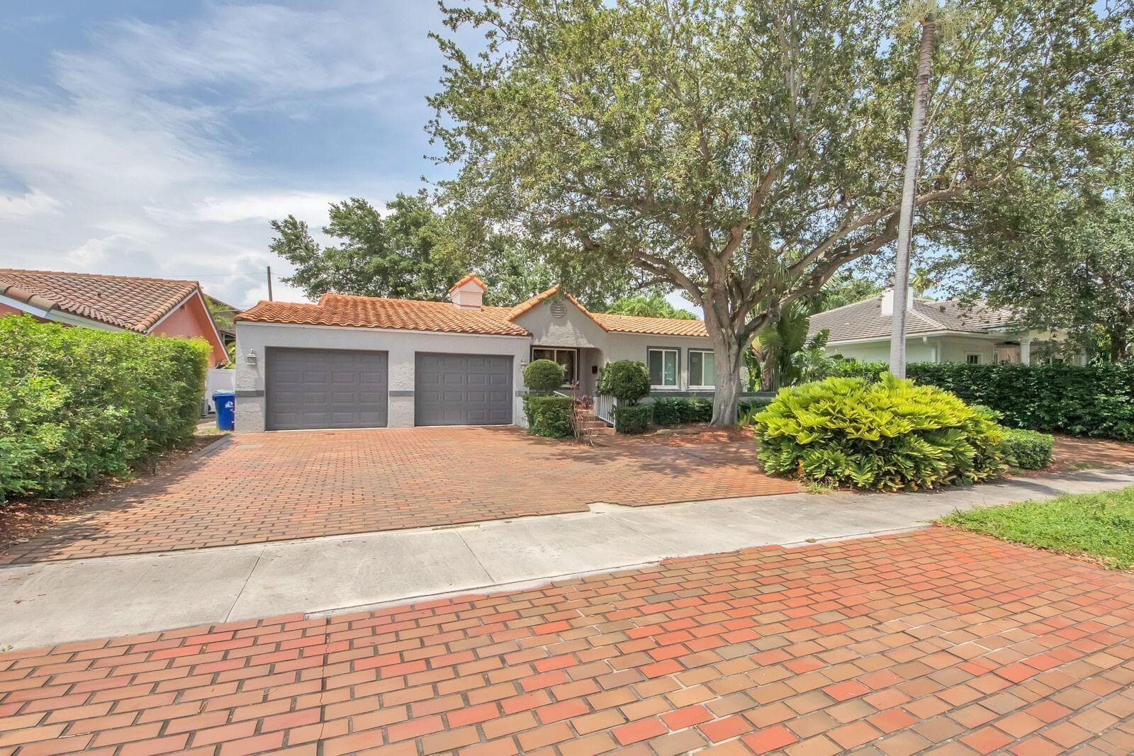 805 SE 10th Street, Fort Lauderdale, FL 33316 photo 3