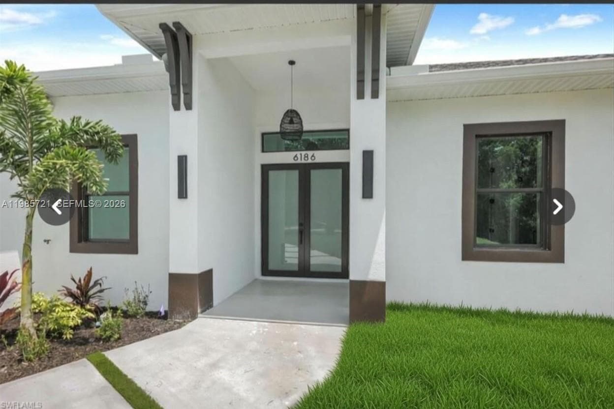 6186 N Everglades blvd, Naples, FL 34120 photo 3