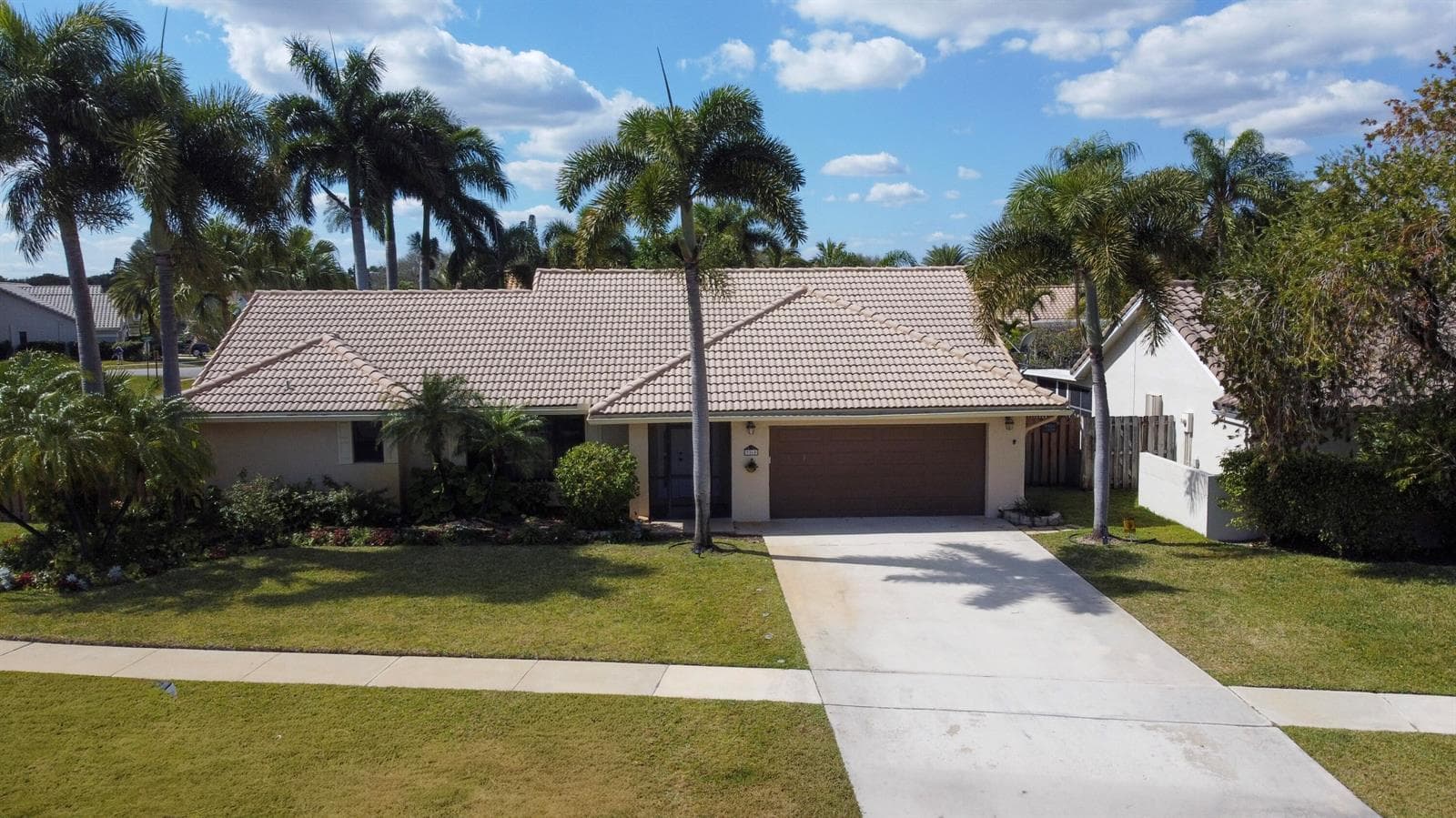 9260 Laurel Green Drive, Boynton Beach, FL 33437 photo 4