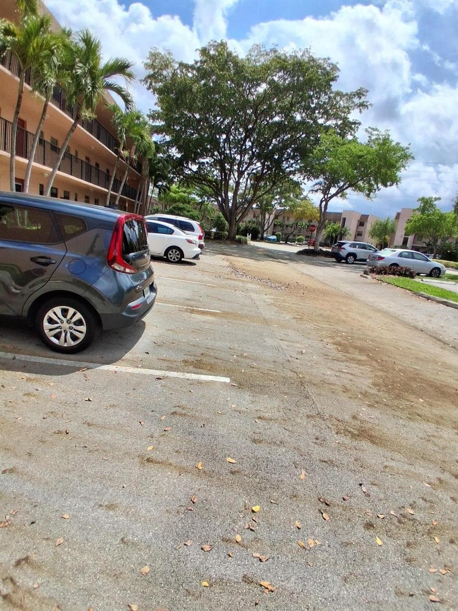 10303 Sunrise Lakes Boulevard # 103, Sunrise, FL 33322 photo 3