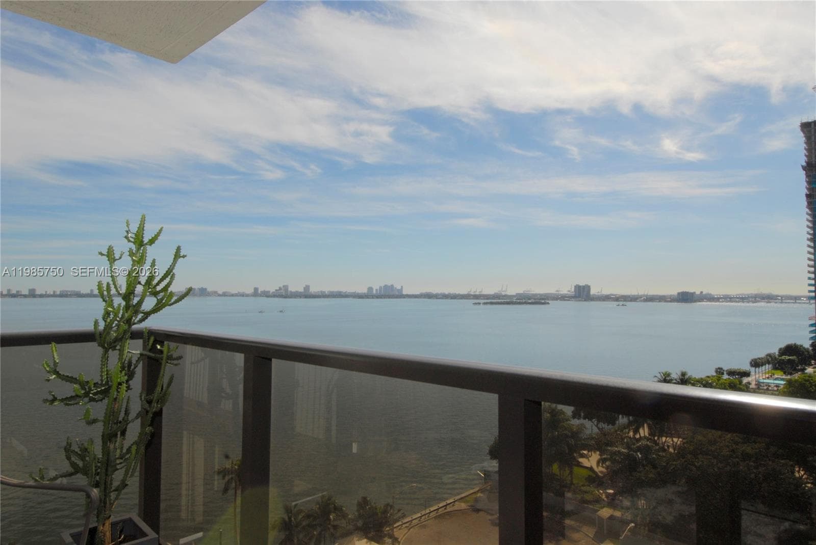 600 NE 36th St # 1212, Miami, FL 33137 photo 2