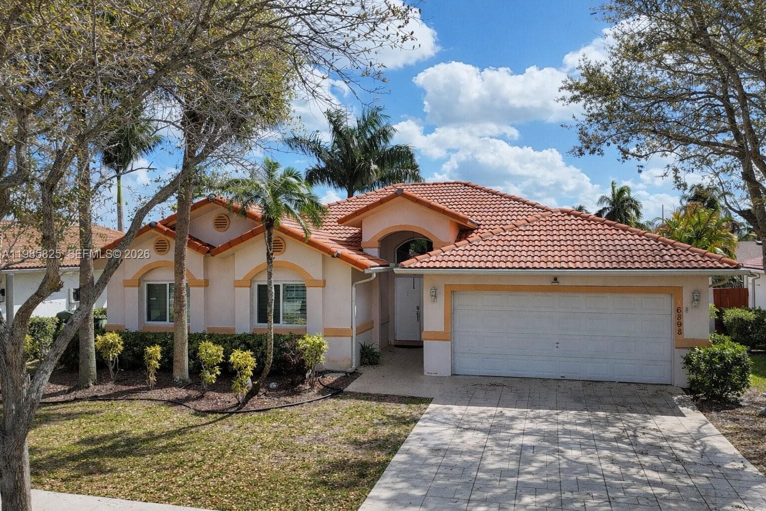 16898 Crestview Ln, Weston, FL 33326 photo 3