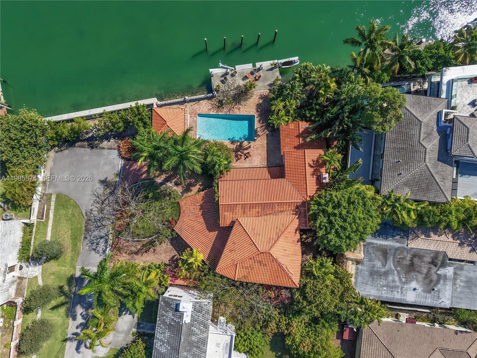 3310 Garden Ave, Miami Beach, FL 33140 photo 2