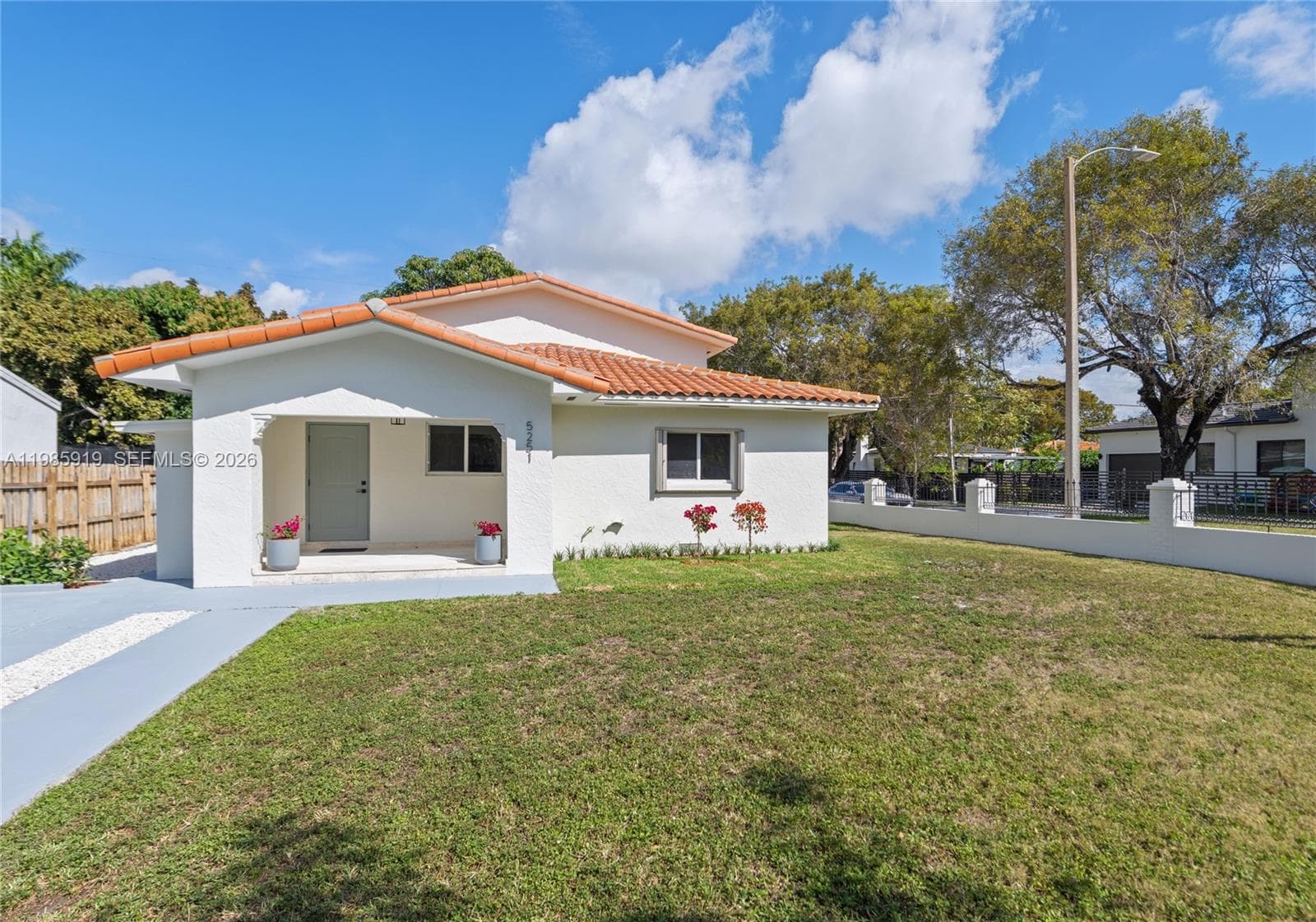5251 SW 6th St, Miami, FL 33134 photo 4
