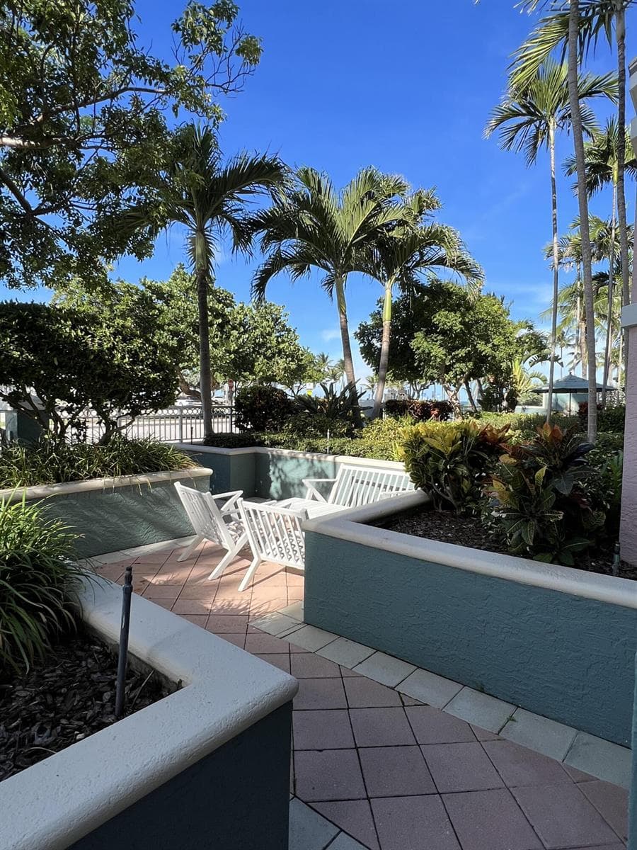 2051 SE 3rd Street # Th3, Deerfield Beach, FL 33441 photo 4