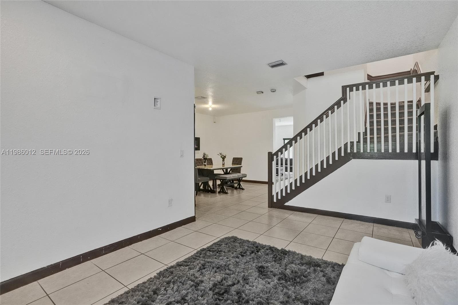 408 NE 212th Ter, Miami, FL 33179 photo 3
