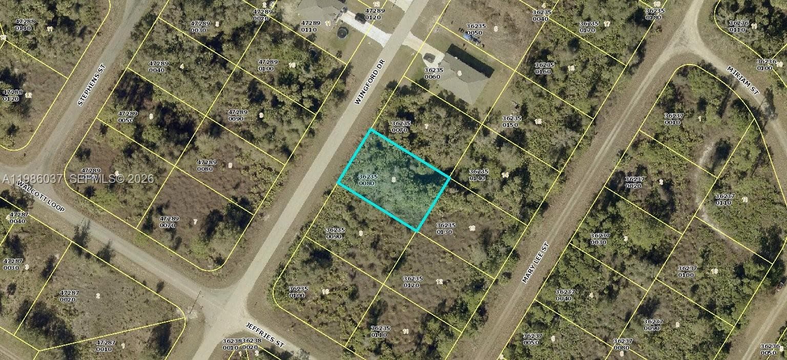 1920 Wingford Dr., Lehigh Acres, FL 33972