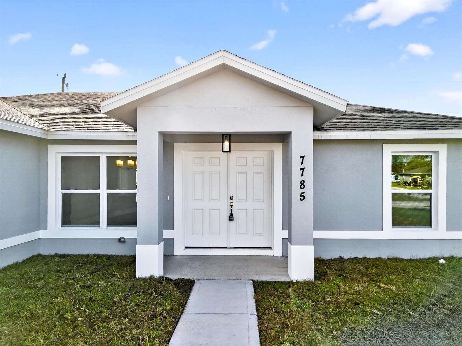 7785 105th Avenue, Vero Beach, FL 32967 photo 2