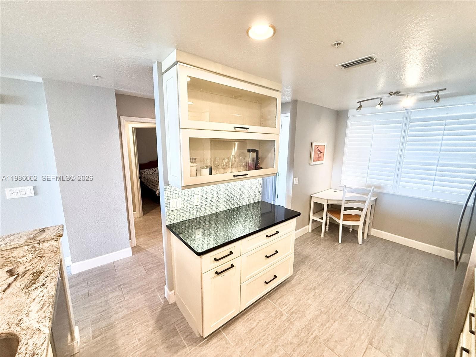 13313 GASPARILLA RD # C402, Other City - In The State Of Florida, FL 33946 photo 5