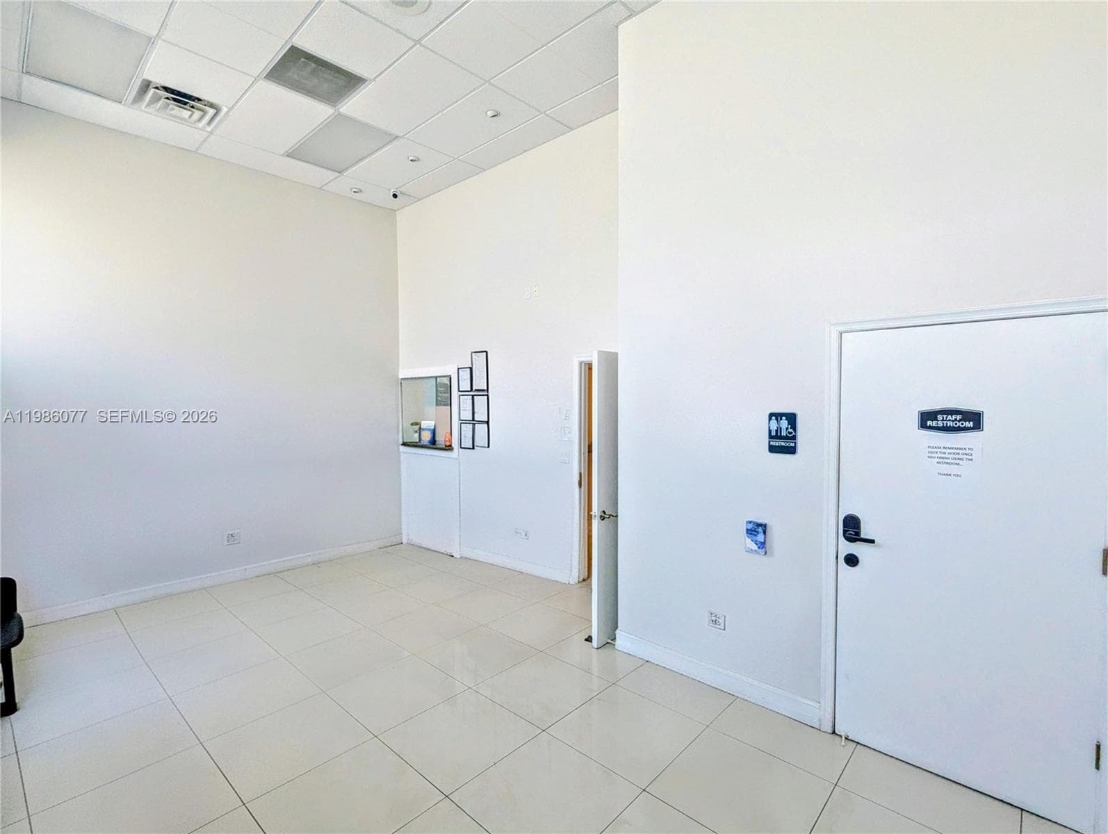 1100 W Oakland Park Blvd # 3, Wilton Manors, FL 33311 photo 3