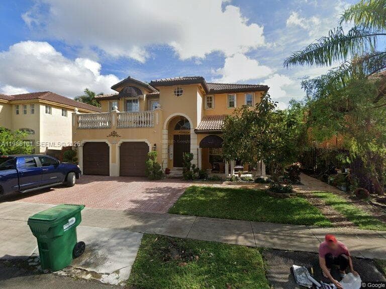 6051 SW 164th Ct, Miami, FL 33193