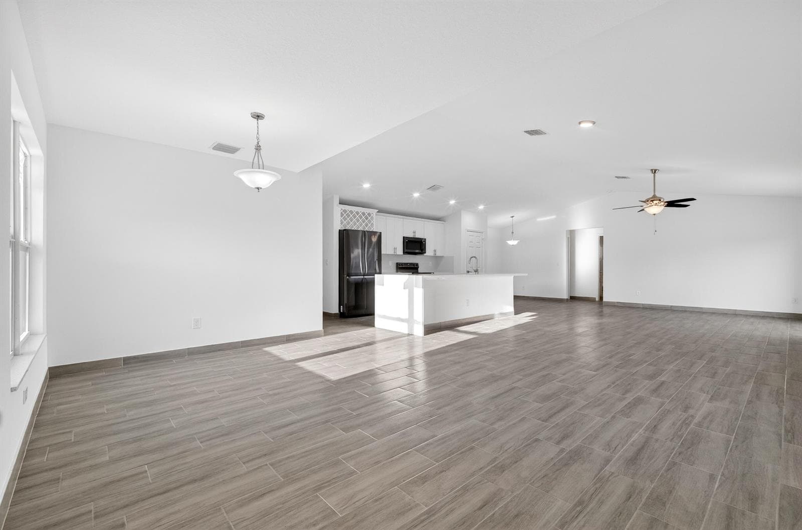8316 103rd Avenue, Vero Beach, FL 32967 photo 3