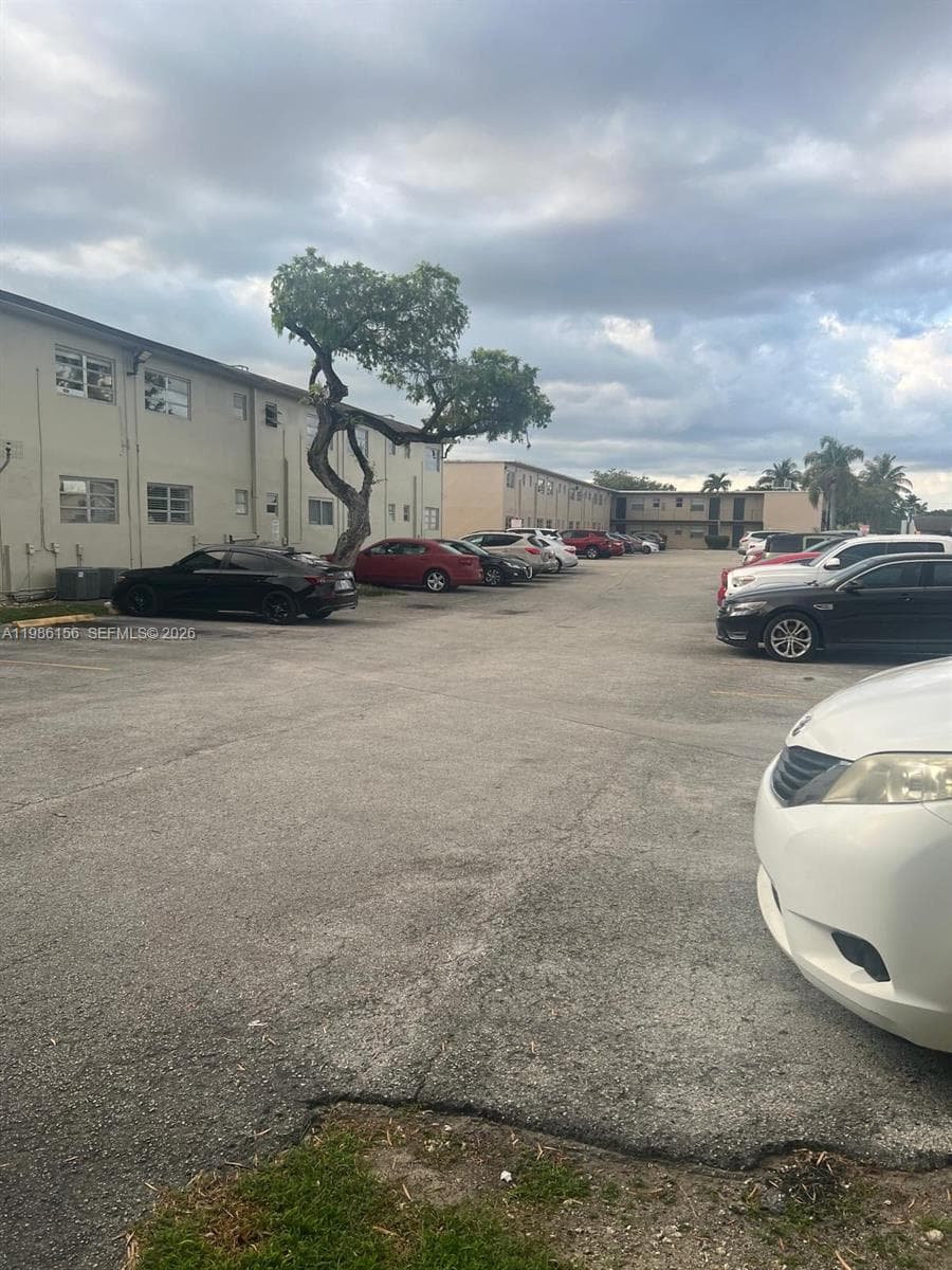 3901 SW 112th Ave # 34, Miami, FL 33165 photo 5