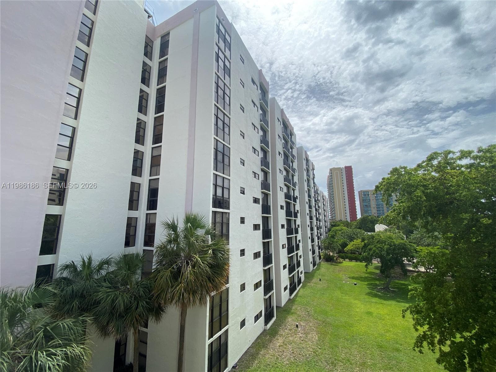 16919 N Bay Rd # 902, Sunny Isles Beach, FL 33160