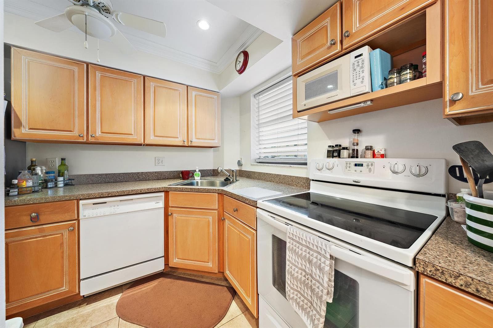 18081 SE Country Club Drive # 6-51, Jupiter, FL 33469 photo 4