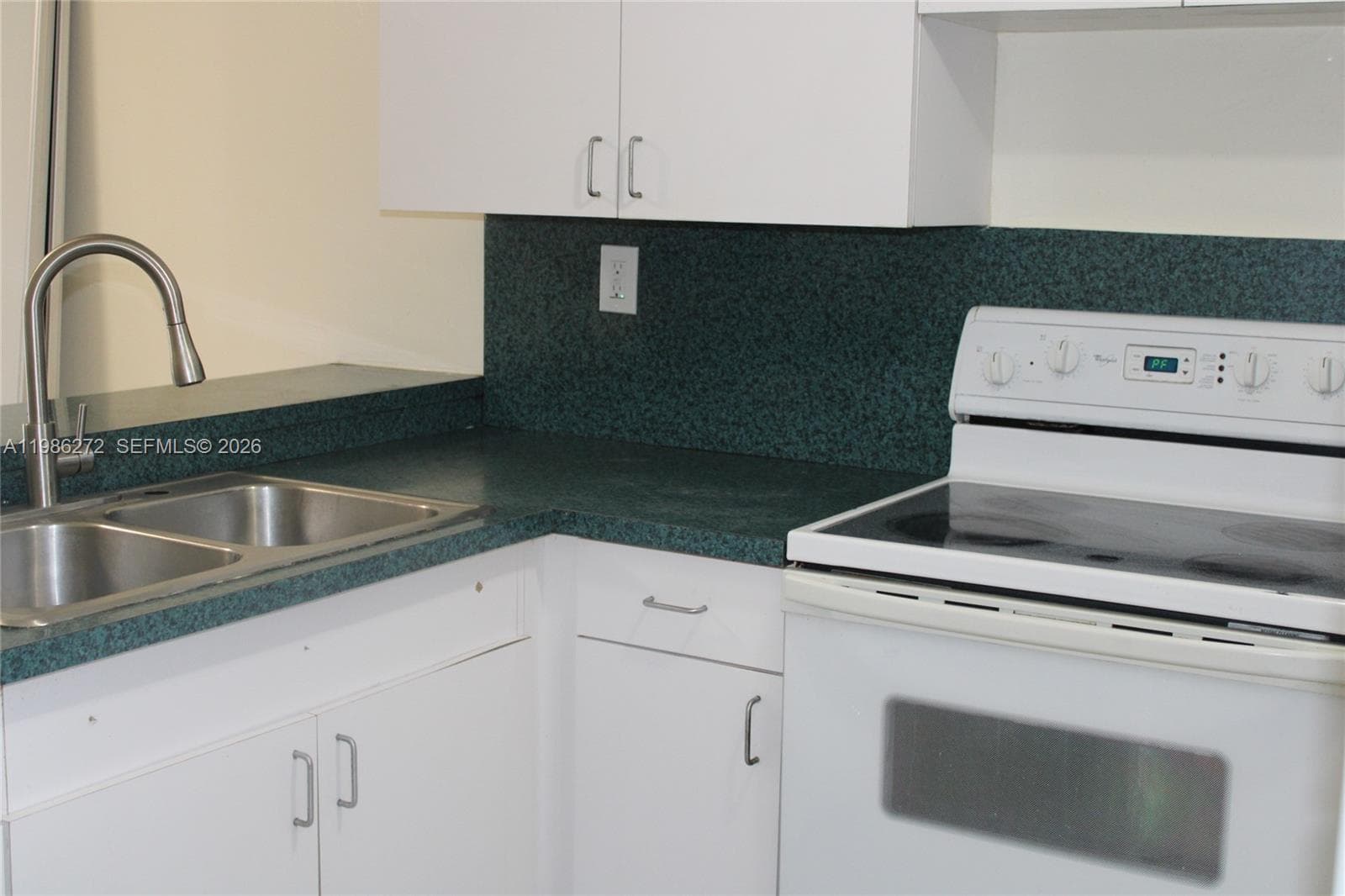 2295 W 53rd Pl # 201, Hialeah, FL 33016 photo 5