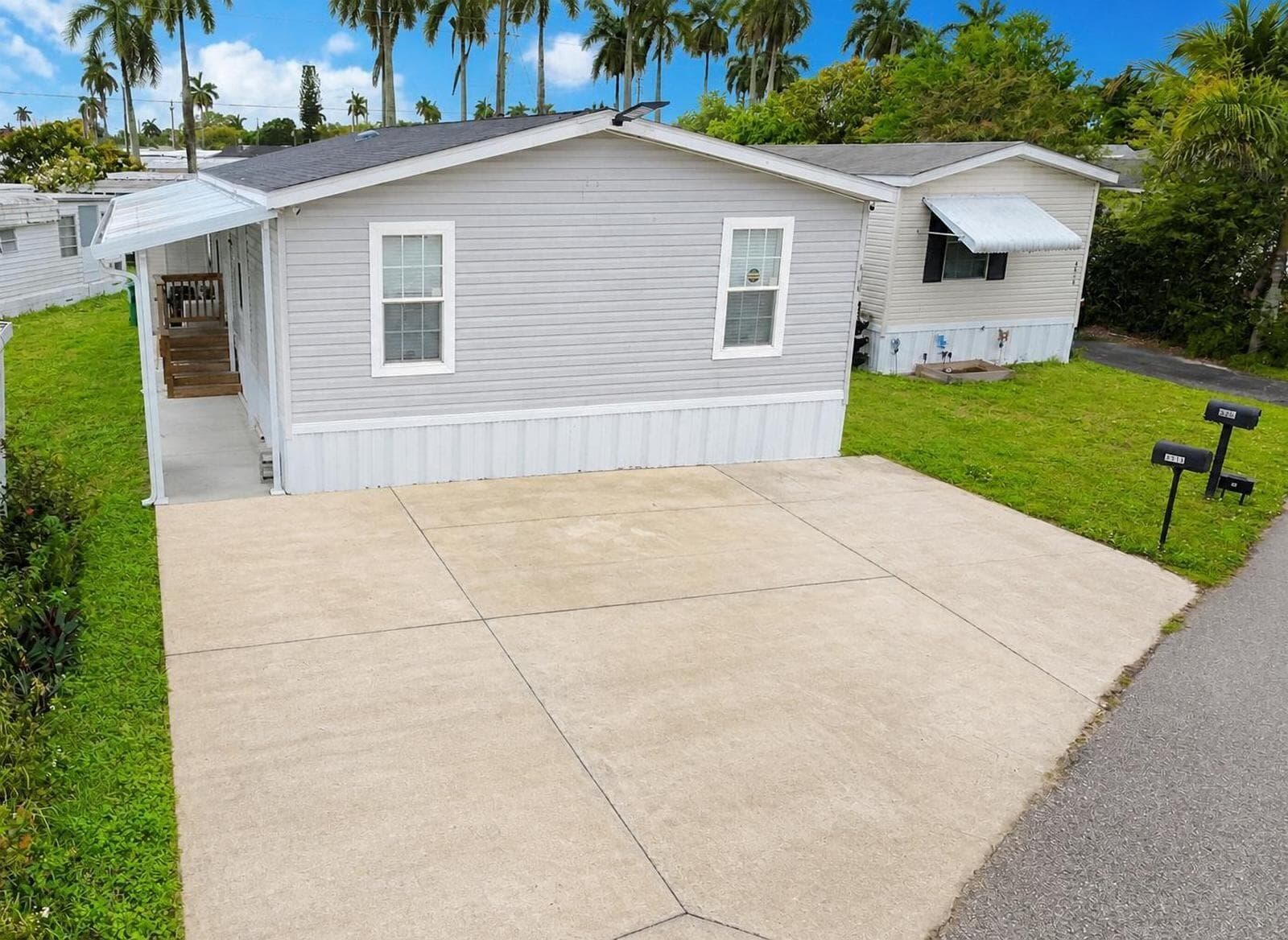 8516 SW 17th Court, Davie, FL 33324 photo 2