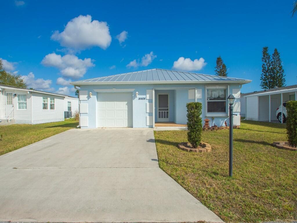 14464 Isla Flores Avenue, Fort Pierce, FL 34951 photo 2
