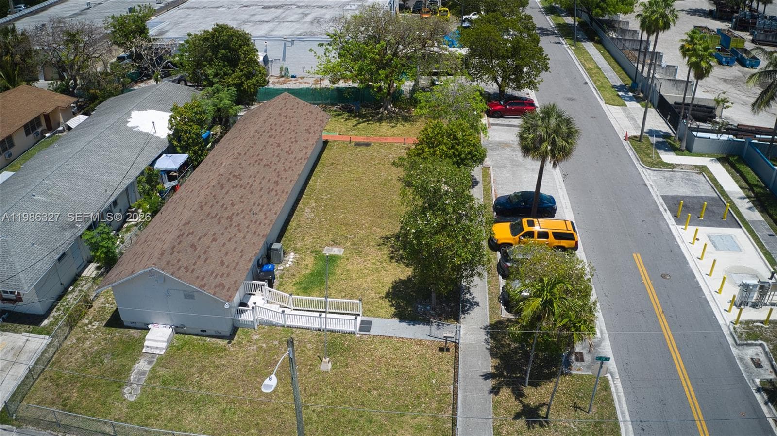 15947 NE 19th Pl, North Miami Beach, FL 33162 photo 2