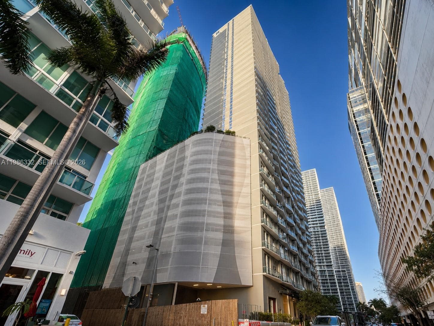 77 SE 5 St # 2015, Miami, FL 33131 photo 3